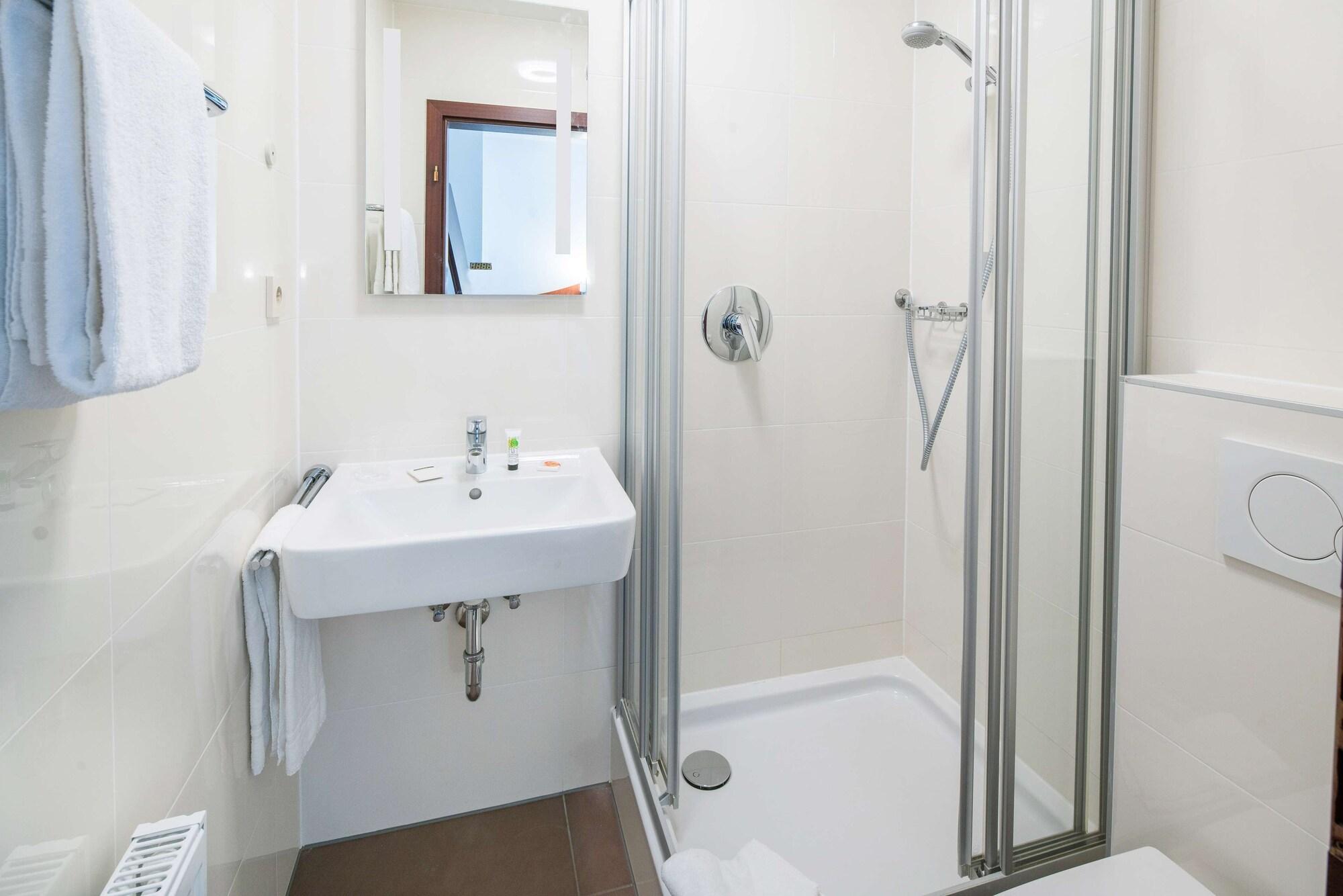 Sure Hotel By Best Western Ratingen Buitenkant foto