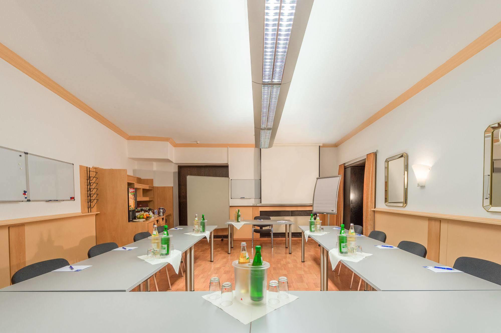 Sure Hotel By Best Western Ratingen Buitenkant foto